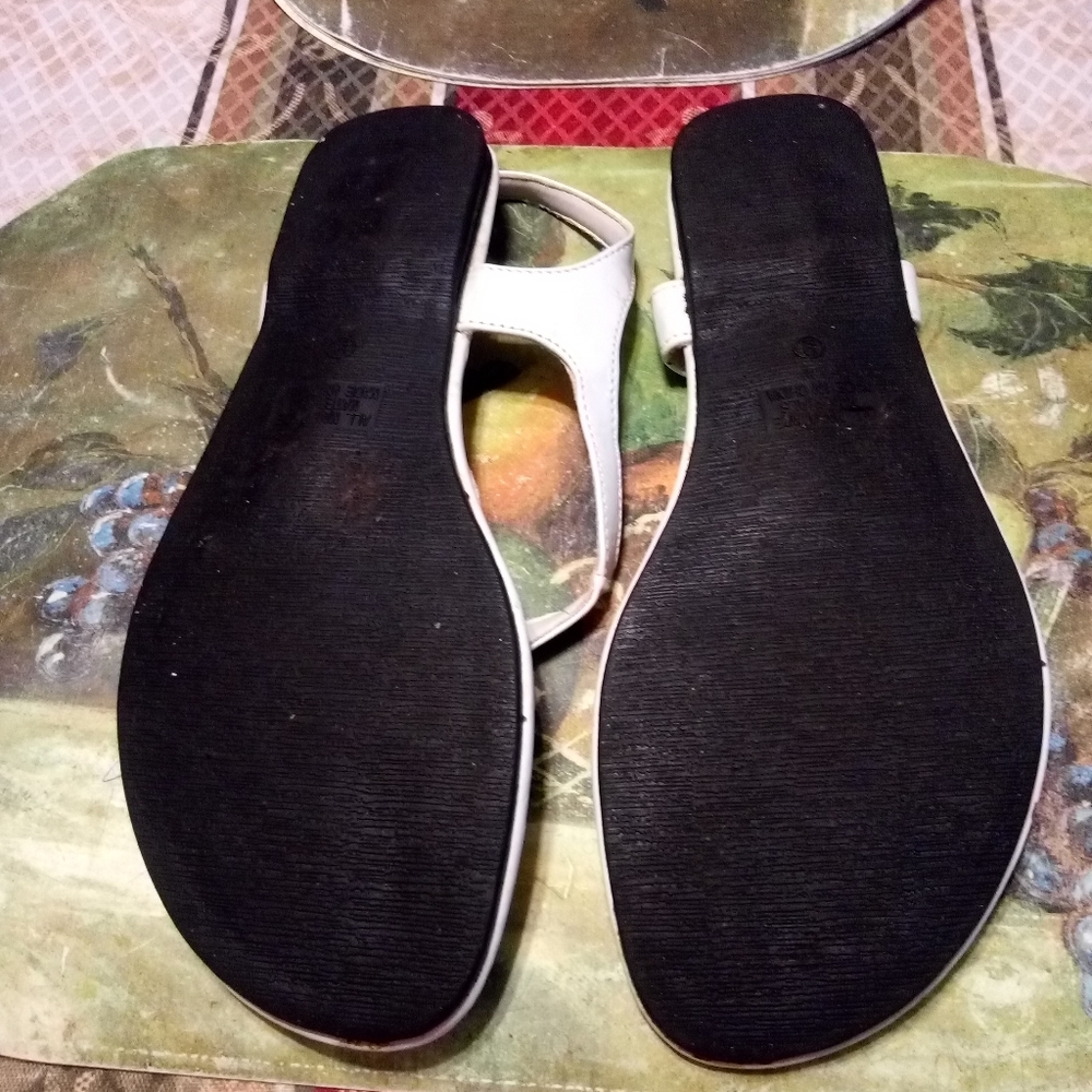 SIZE 9 KALI SANDALS - Picture 4 of 12